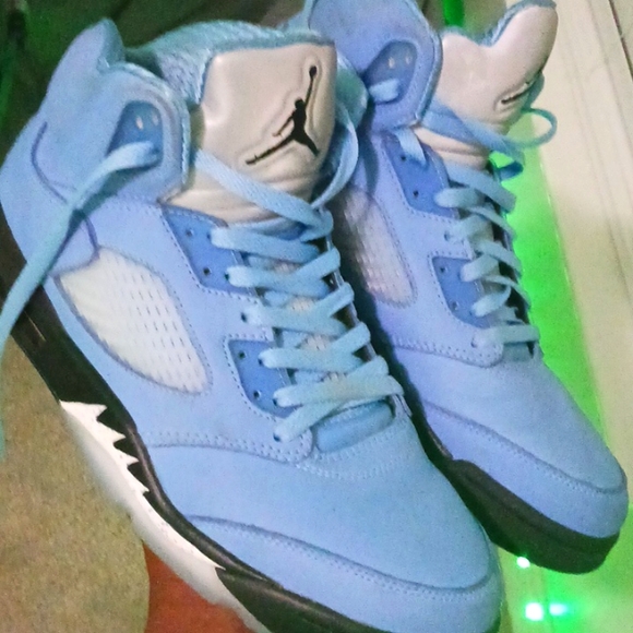 Jordan 5 UNC